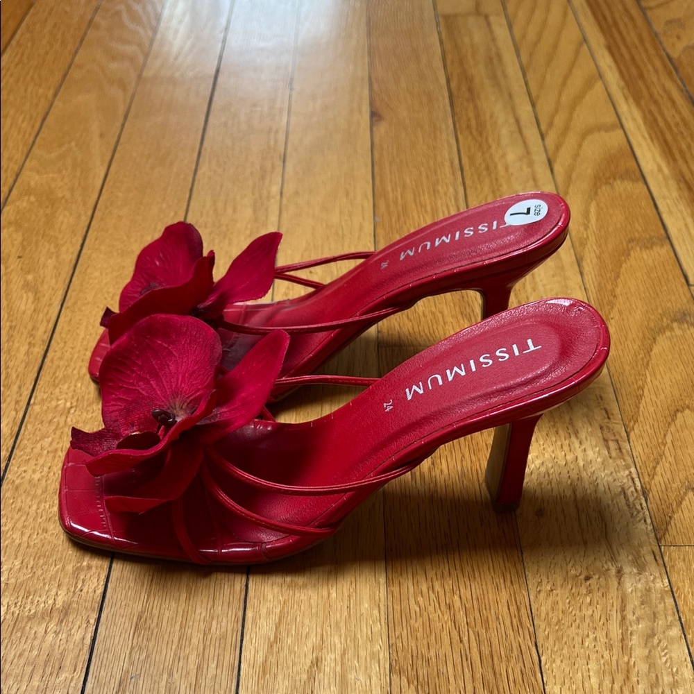 Red Orchid Flower Heels - Picture 3 of 5